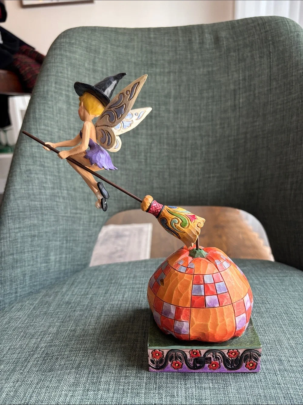 Jim Shore Pixie Takes Flight Disney Tinkerbell Halloween moving lightup figurine